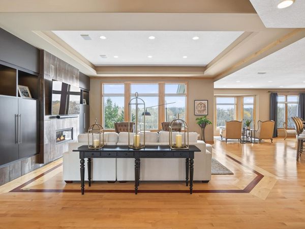 21115 Ridgewood Trail , Lakeville, MN 55044