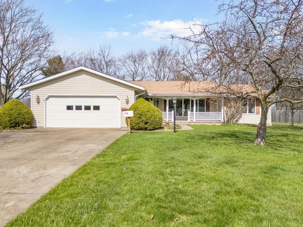 1520 Greenbriar, Ashland, OH 44805 Main Photo