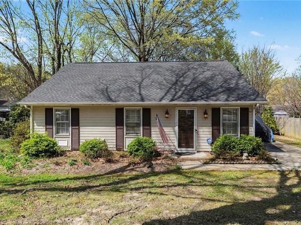 4724 Pennoak Road, Greensboro, NC 27407