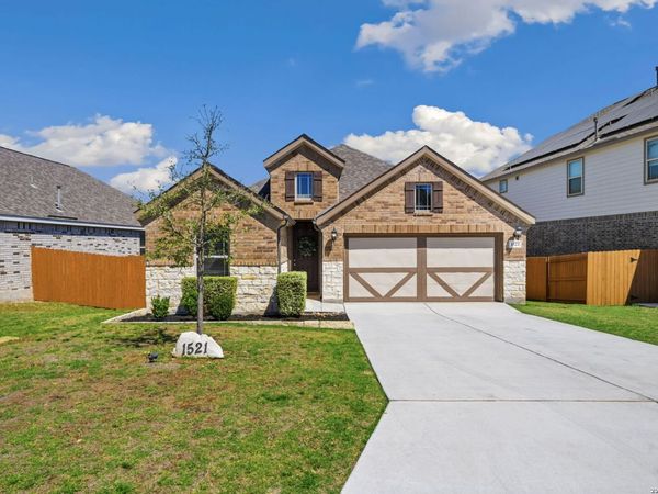 1521 spechts, New Braunfels, TX 78132