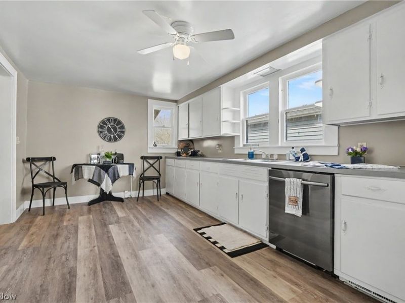 1387 Fairview Avenue, Atwater, OH 44201 Photo 4