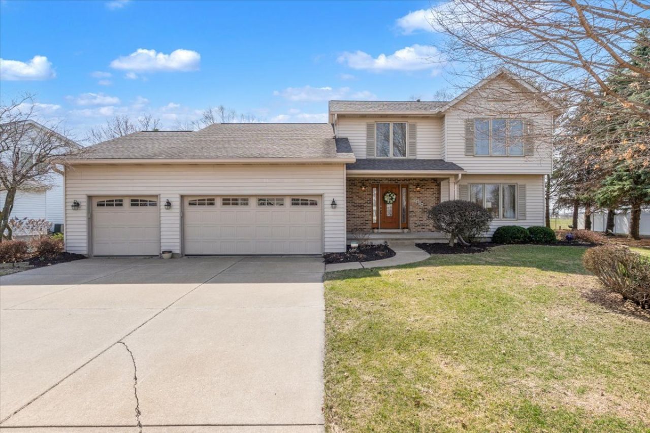 5406 20th Avenue Court, Moline, IL 61265 Main Photo