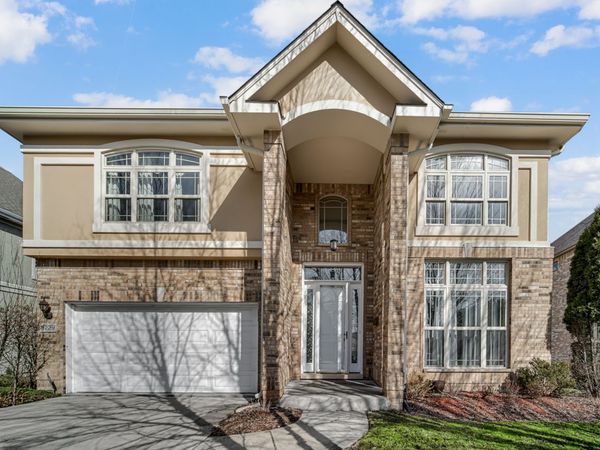 9229 NATCHEZ Avenue , Morton Grove, IL 60053