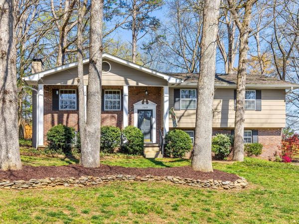 7849 Huntington Forest Drive, Hixson, TN 37343
