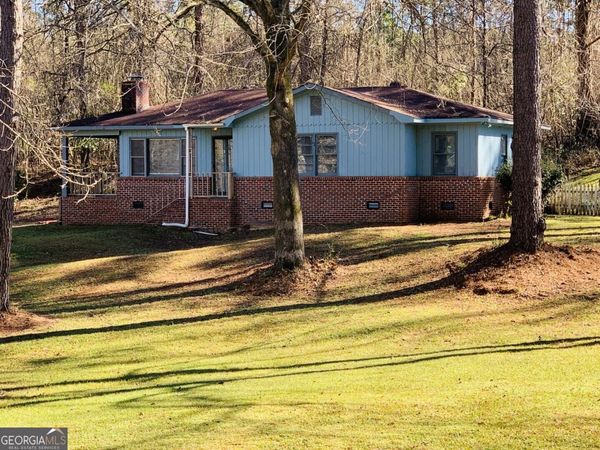 32 N Cove Road, Hogansville, GA 30230