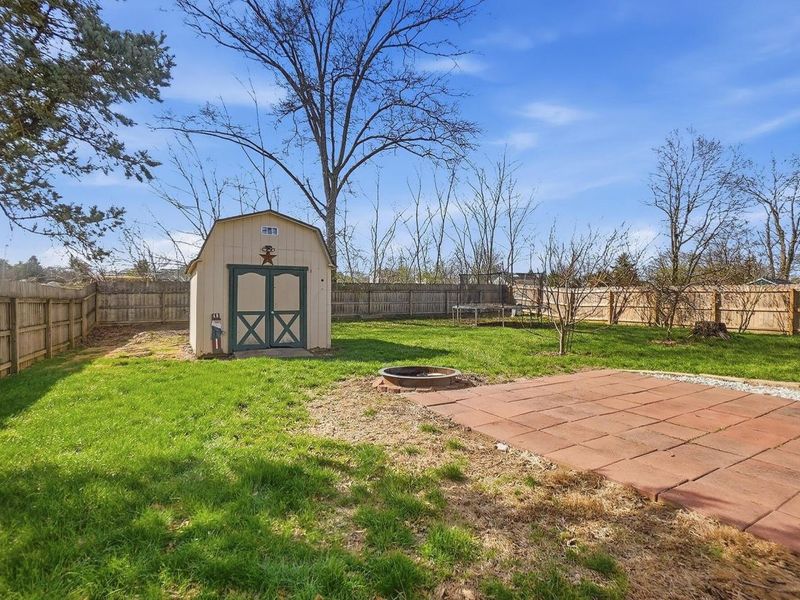 519 Davidson Drive, Ashville, OH 43103 Photo 31