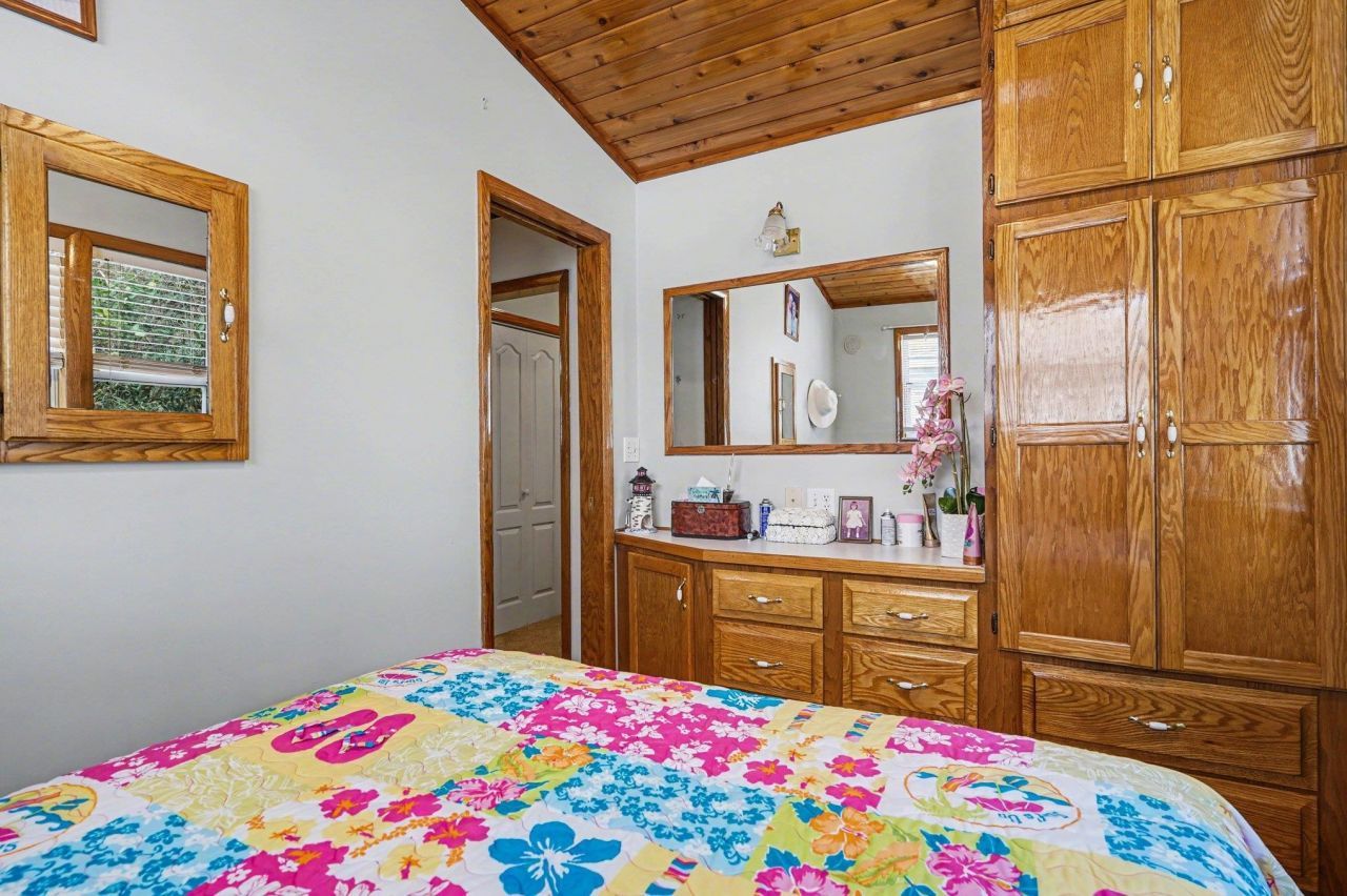 5400 Little River Neck Rd. Photo 13