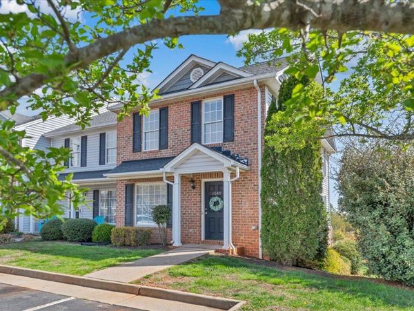 1049 Haymore DR, Moneta, VA 24121