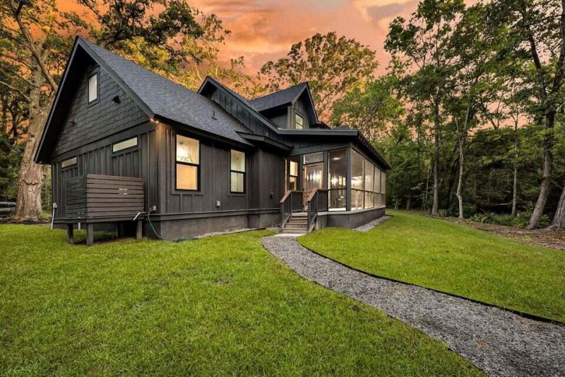 1195 Michelle Lane Photo 13