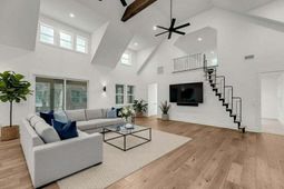 1195 Michelle Lane photo 4