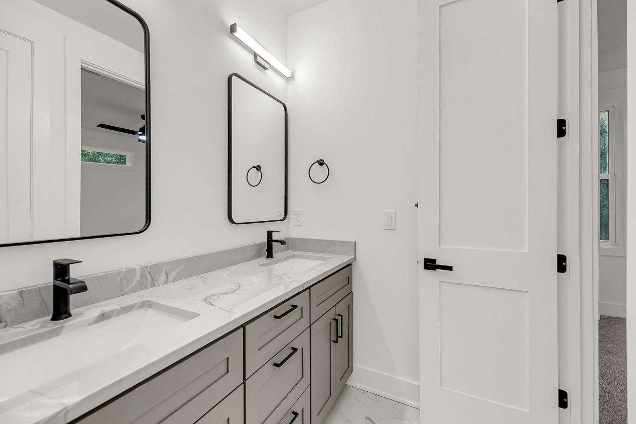 1195 Michelle Lane Photo 29