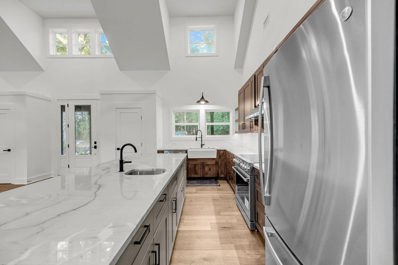 1195 Michelle Lane Photo 8