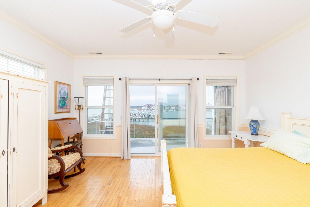 117 W 2nd Street Photo 11