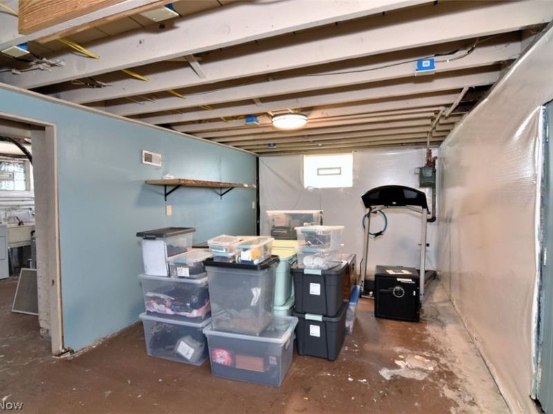 16412 Elsienna Avenue , Cleveland, OH 44135 Photo 33