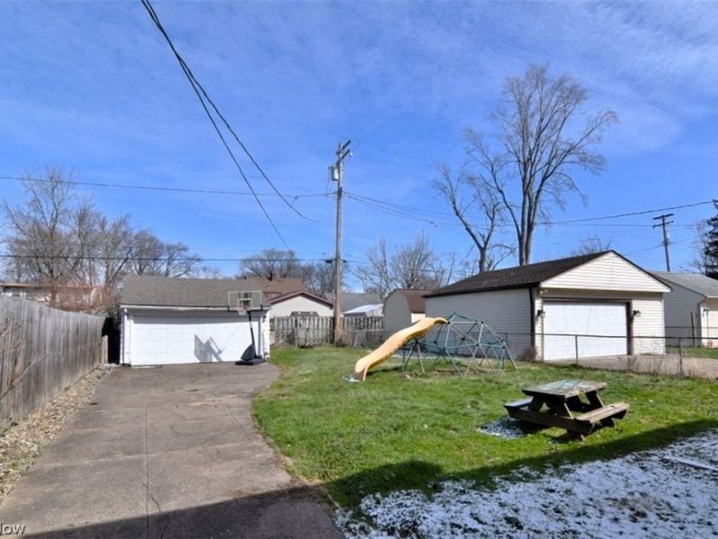 16412 Elsienna Avenue , Cleveland, OH 44135 Photo 36