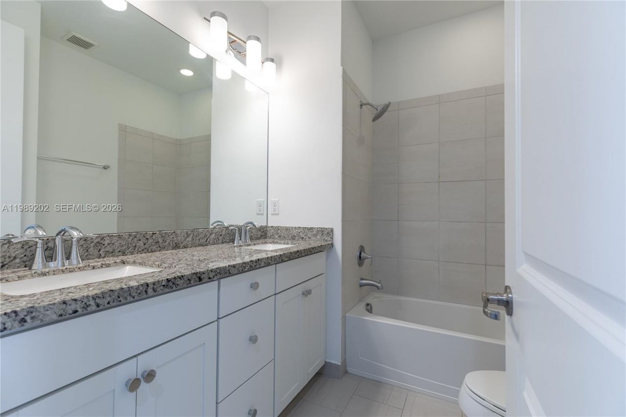 11524 SW 16th St, Pembroke Pines, FL 33025 Photo