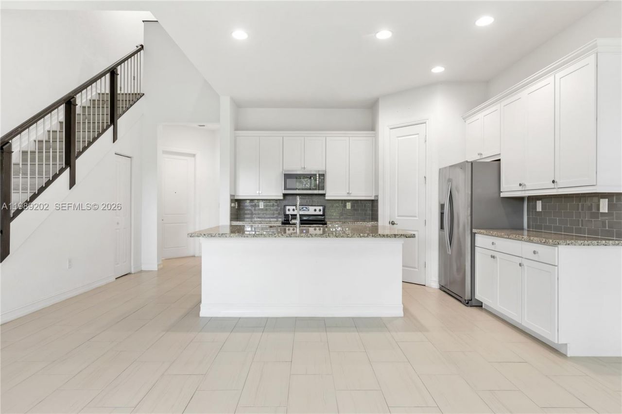 11524 SW 16th St , Pembroke Pines, FL 33025 Photo