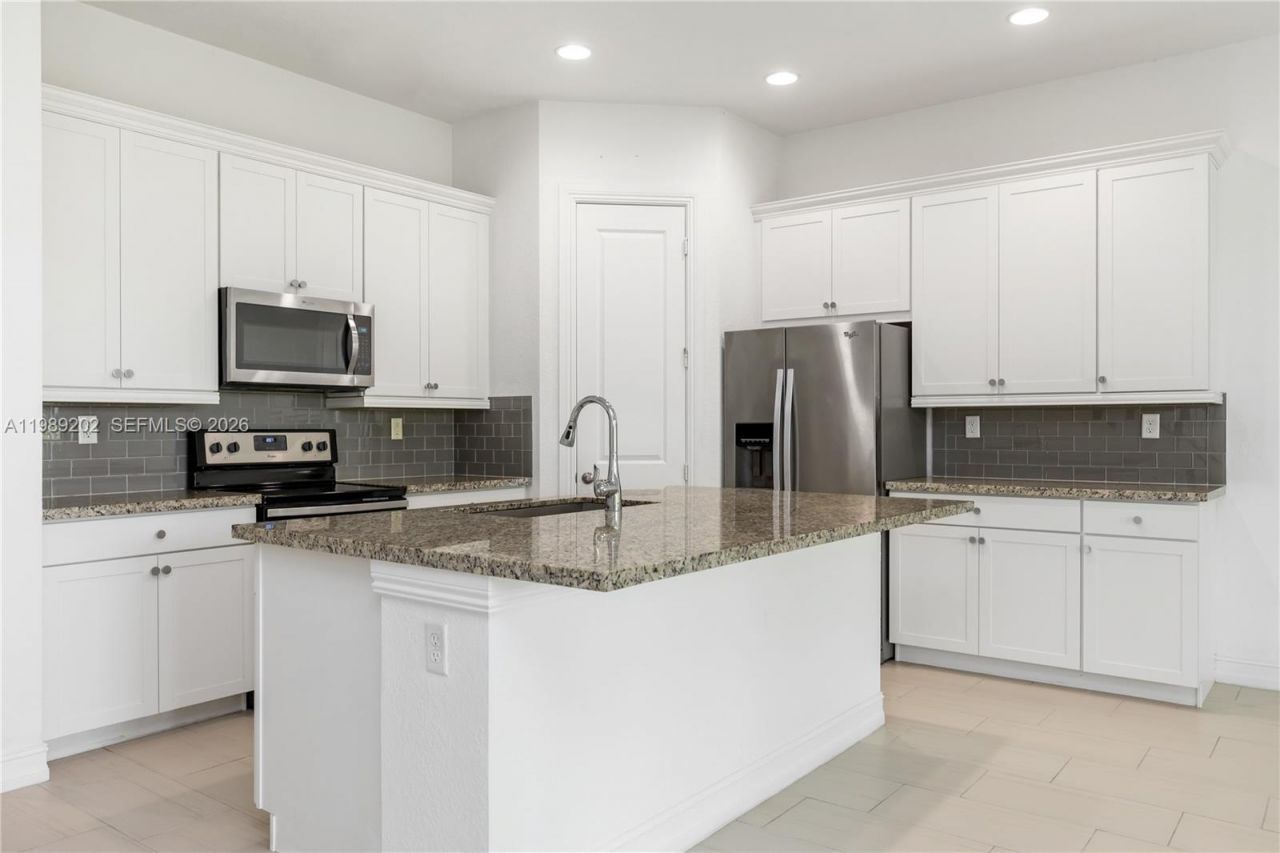 11524 SW 16th St , Pembroke Pines, FL 33025 Photo