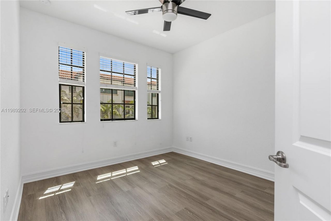 11524 SW 16th St , Pembroke Pines, FL 33025 Photo