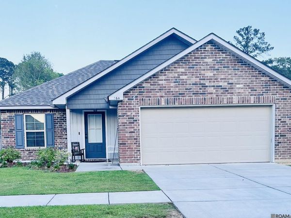 564 Whispering Waters Ave, Gonzales, LA 70737