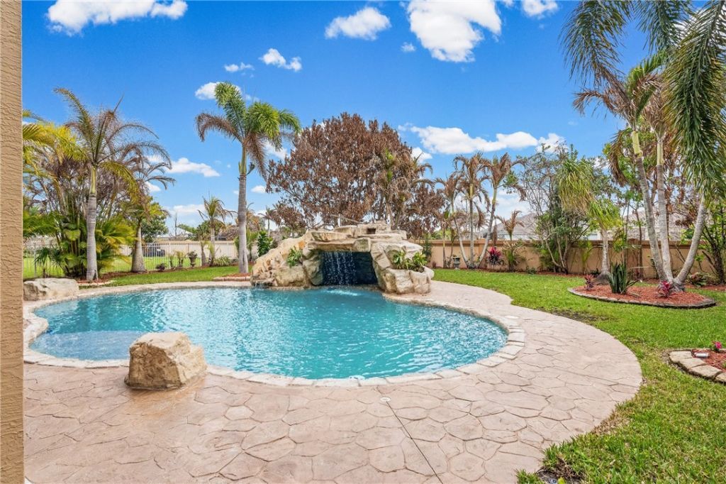 1120 Amethyst Drive Sw, Vero Beach, FL 32968 Photo