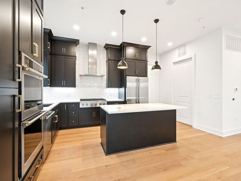 2867 Kobuk Drive , Unit 301, Columbus, OH 43228 Photo 6