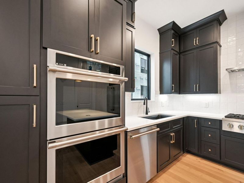 2867 Kobuk Drive , Unit 301, Columbus, OH 43228 Photo 9