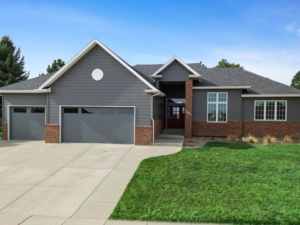 6709 MUIRFIELD DR, Rapid City, SD 57702