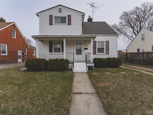 15765 Nicolai Avenue, Eastpointe, MI 48021
