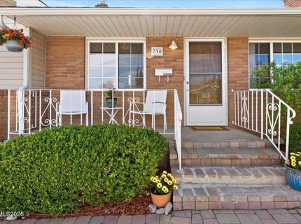 730 Maplewood Drive, Reno, NV 89509 Photo