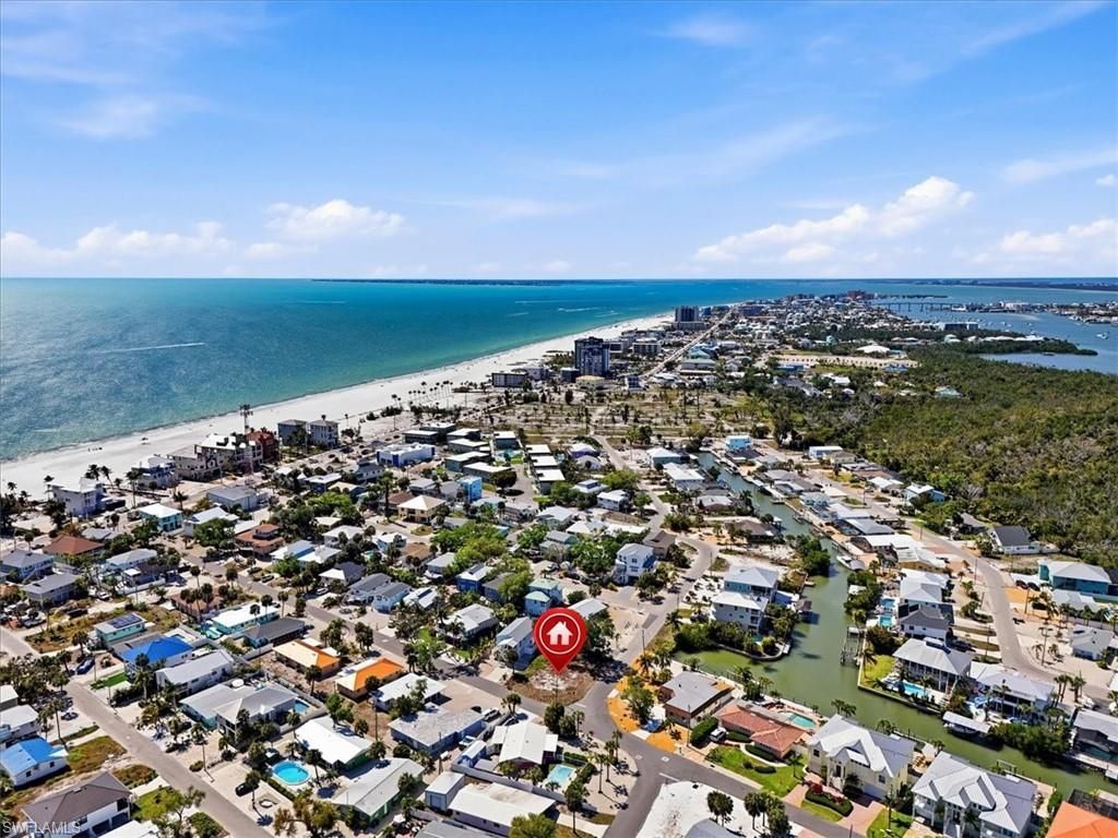 245 Madison Ct, Fort Myers Beach, FL 33931 Photo