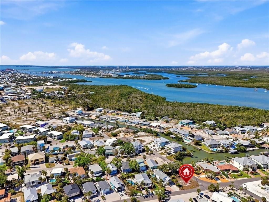 245 Madison Ct, Fort Myers Beach, FL 33931 Photo