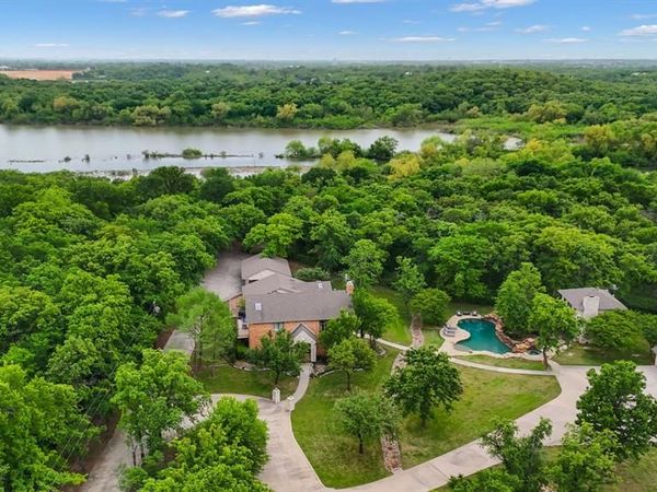 2243 Wood Hollow Road, Denton, TX 76208