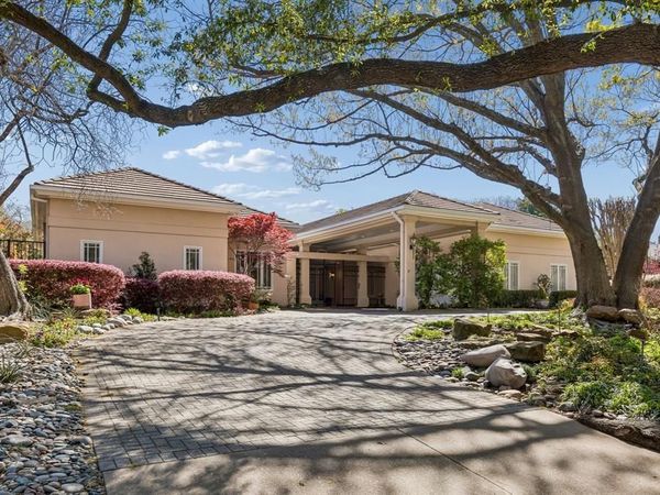 14900 Winnwood Road , Addison, TX 75254