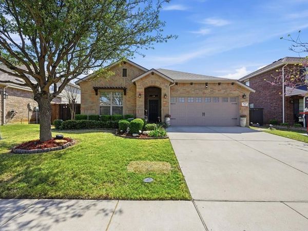 421 Foxcraft Drive , Fort Worth, TX 76131