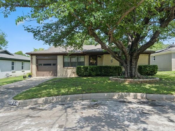 6050 Douglas Street , Fort Worth, TX 76114