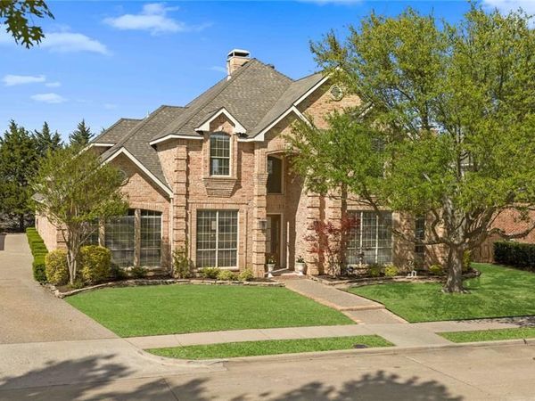 819 Hills Creek Drive, McKinney, TX 75072