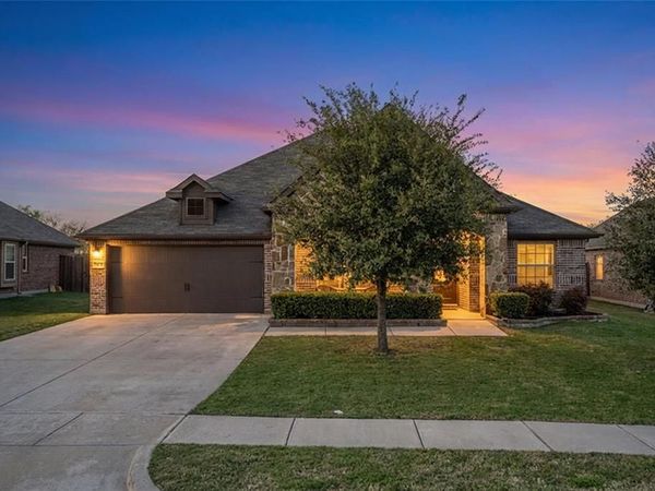 204 Ovaletta Drive, Justin, TX 76247