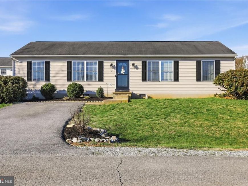 57 Stiles Way, Ranson, WV 25438 Main Photo