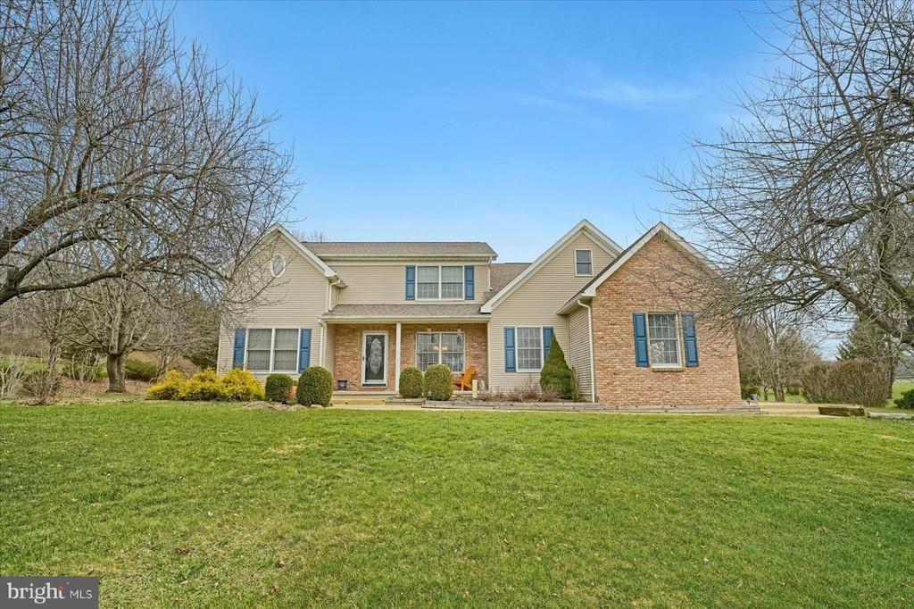 615 MEEKS LANE, PORT MATILDA, PA 16870