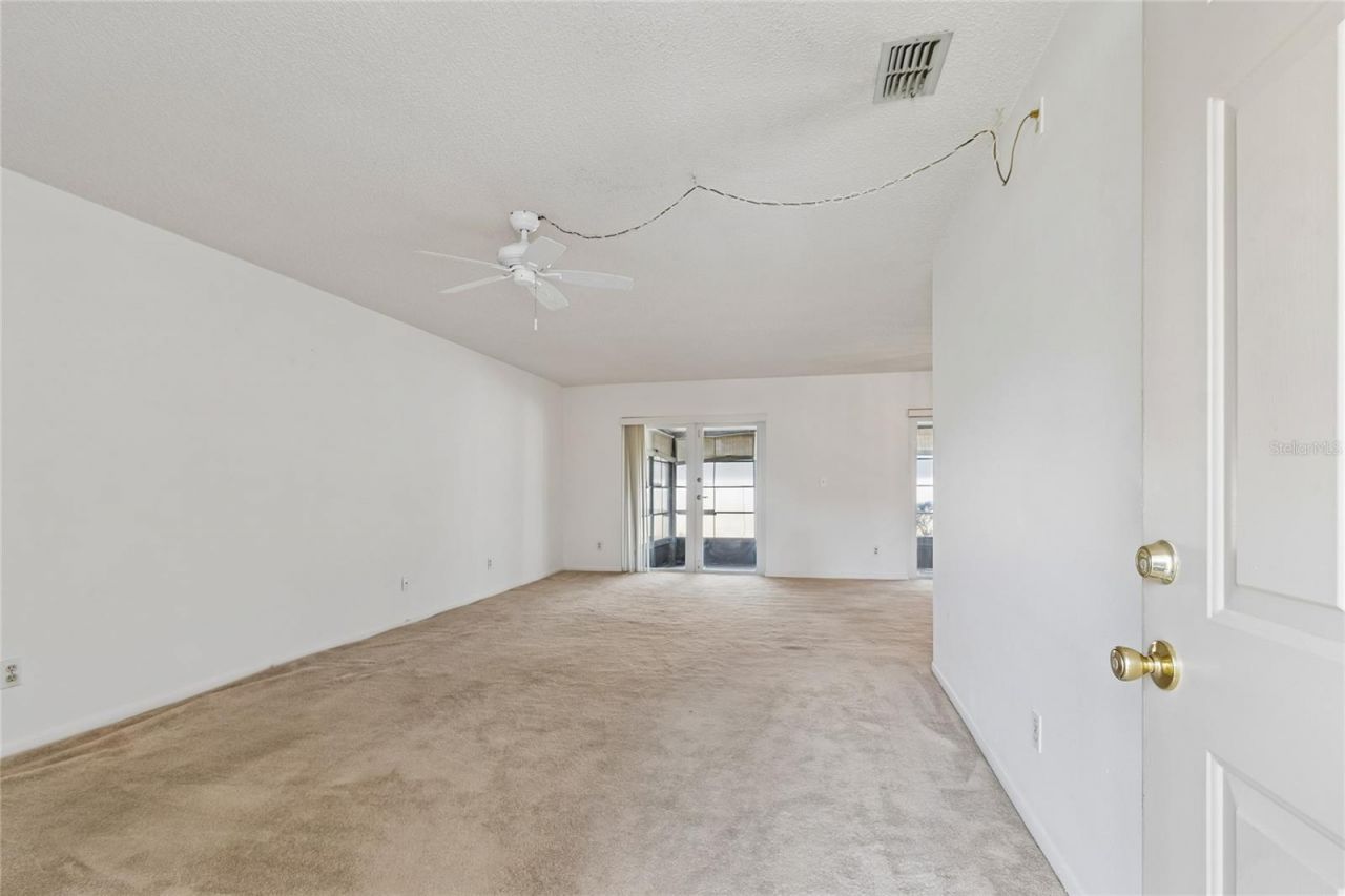 3280 37th Way S, Unit B, Saint Petersburg, FL 33711 Photo