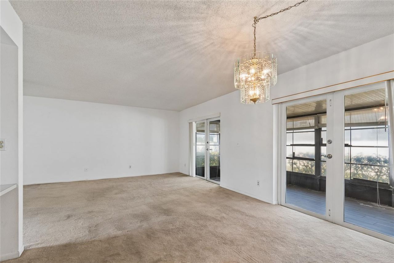 3280 37th Way S, Unit B, Saint Petersburg, FL 33711 Photo