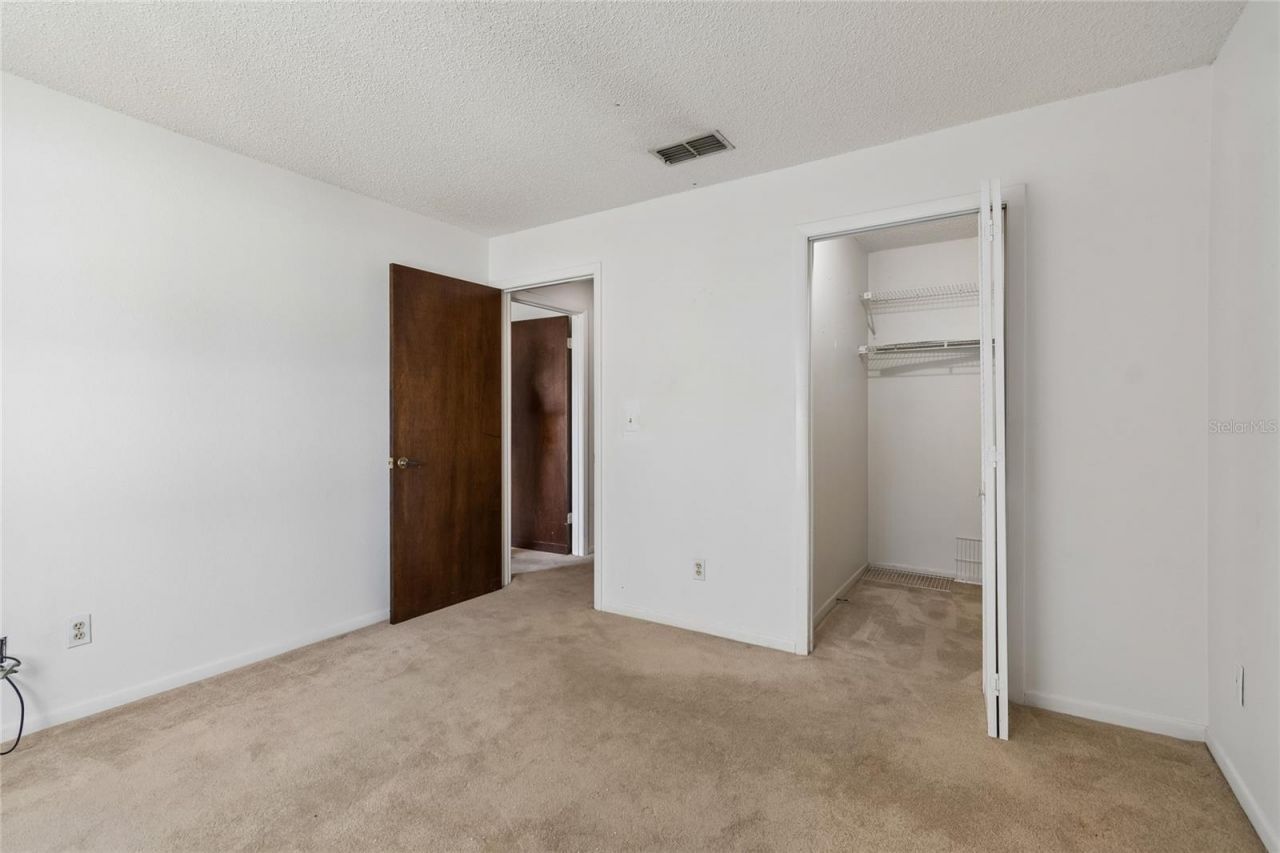 3280 37th Way S, Unit B, Saint Petersburg, FL 33711 Photo