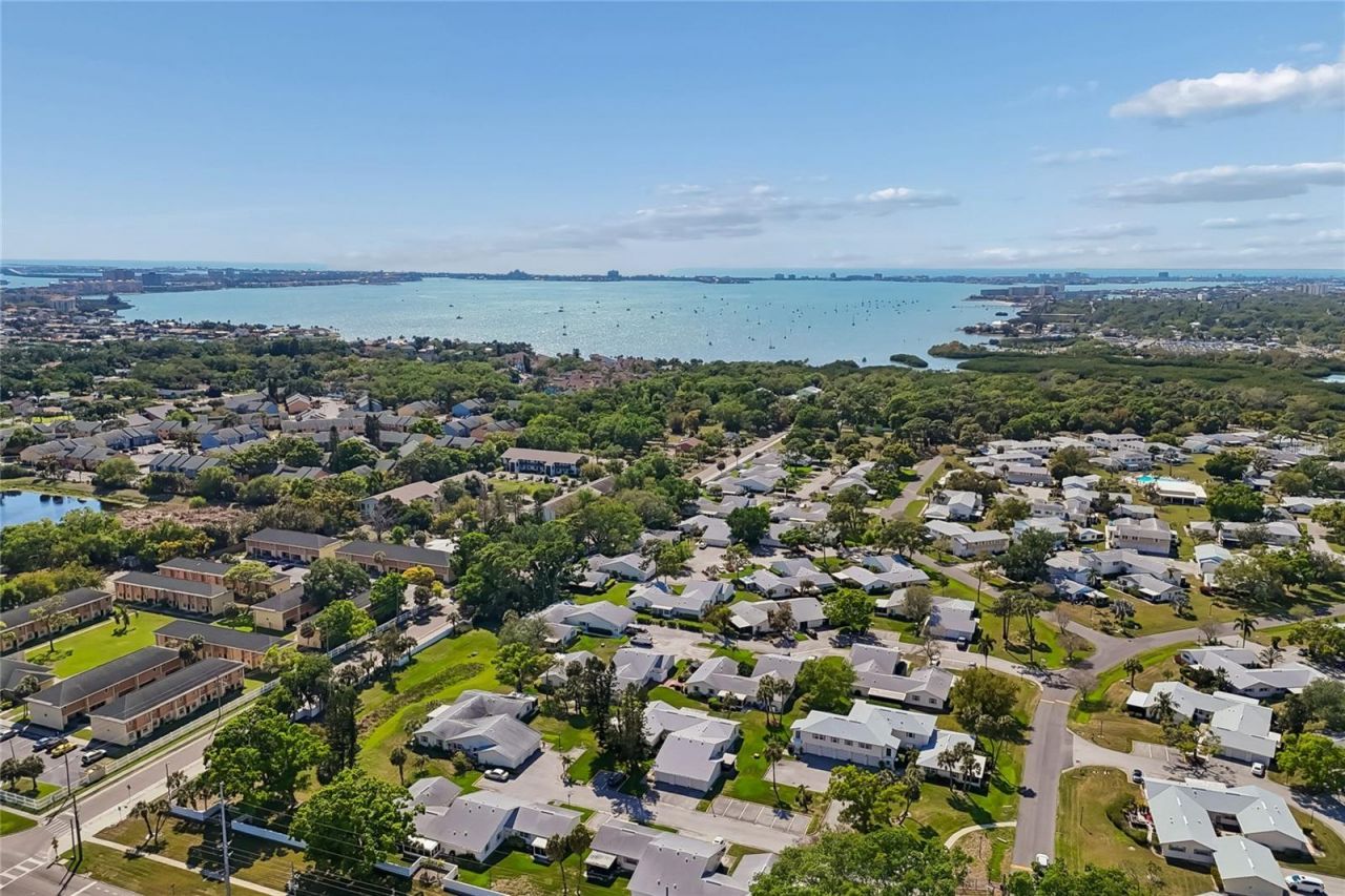 3280 37th Way S, Unit B, Saint Petersburg, FL 33711 Photo