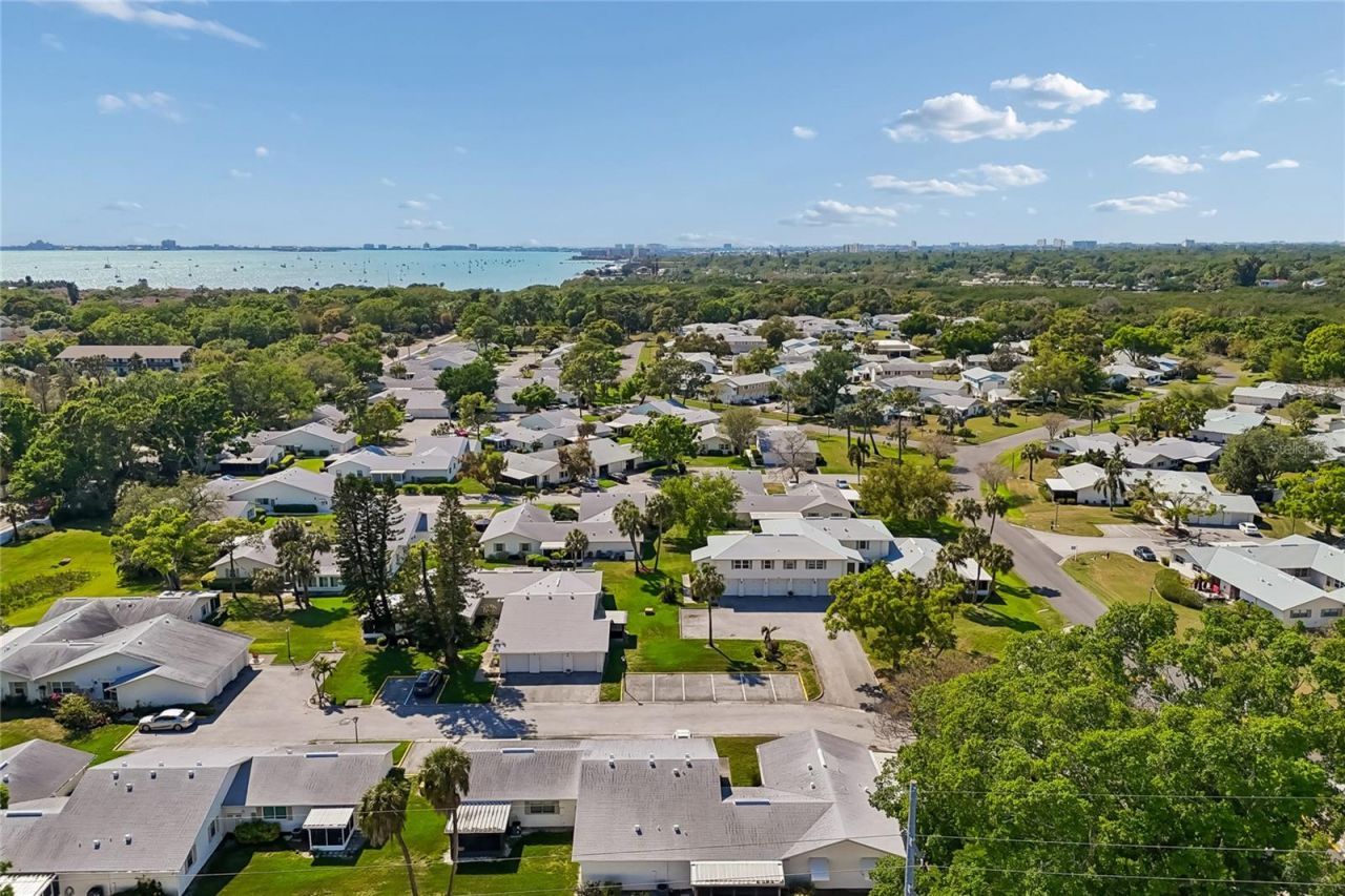 3280 37th Way S, Unit B, Saint Petersburg, FL 33711 Photo