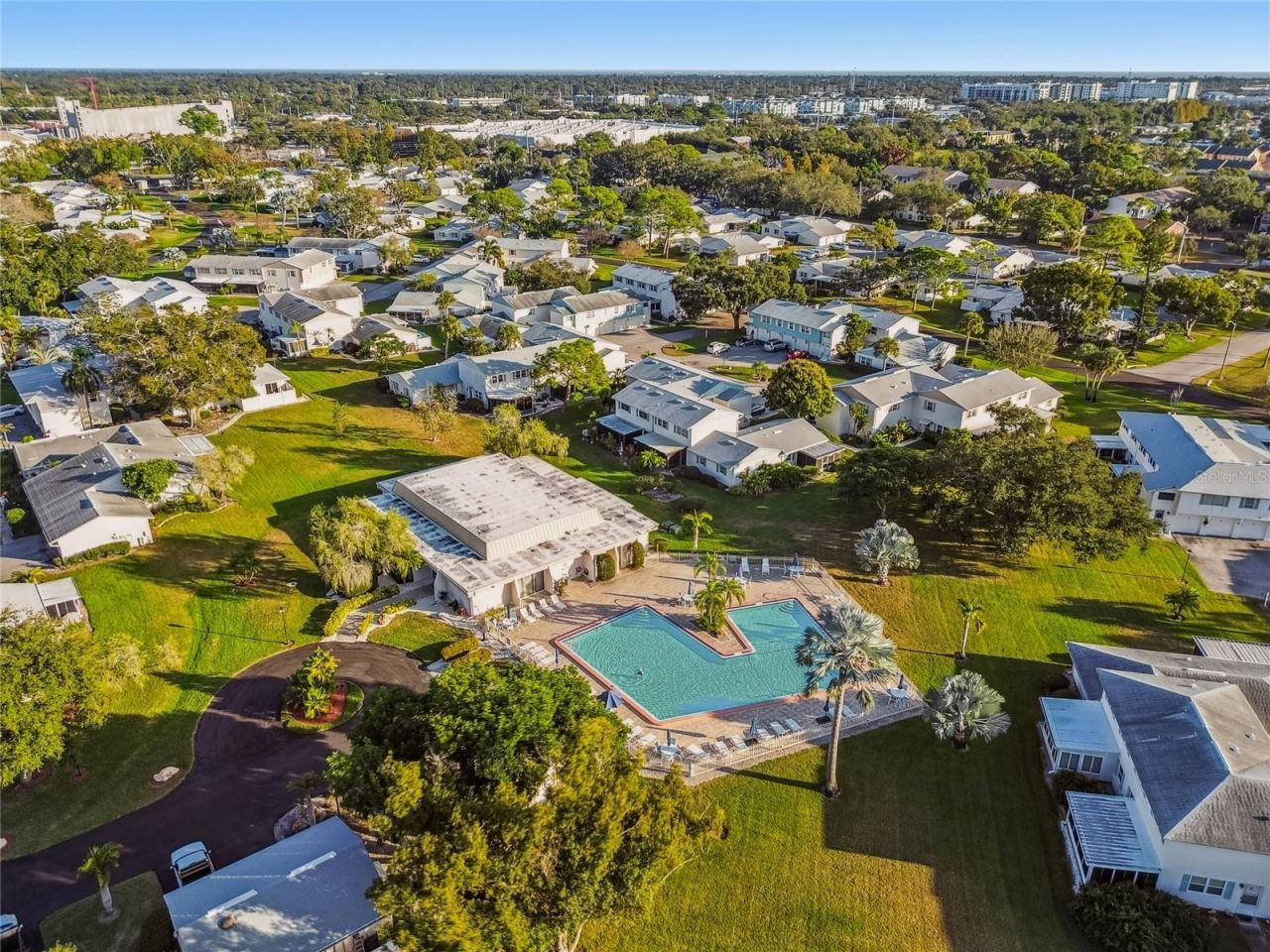 3280 37th Way S, Unit B, Saint Petersburg, FL 33711 Photo