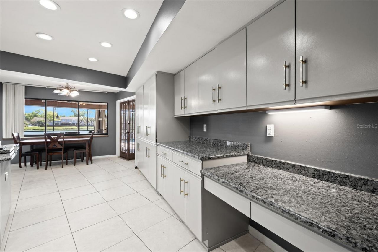 14947 Lake Forest Drive, Lutz, FL 33559 Photo