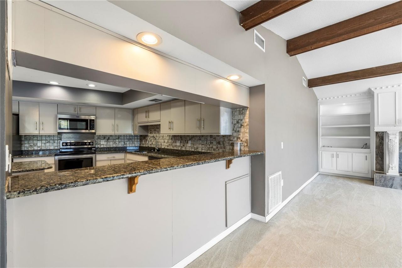 14947 Lake Forest Drive, Lutz, FL 33559 Photo