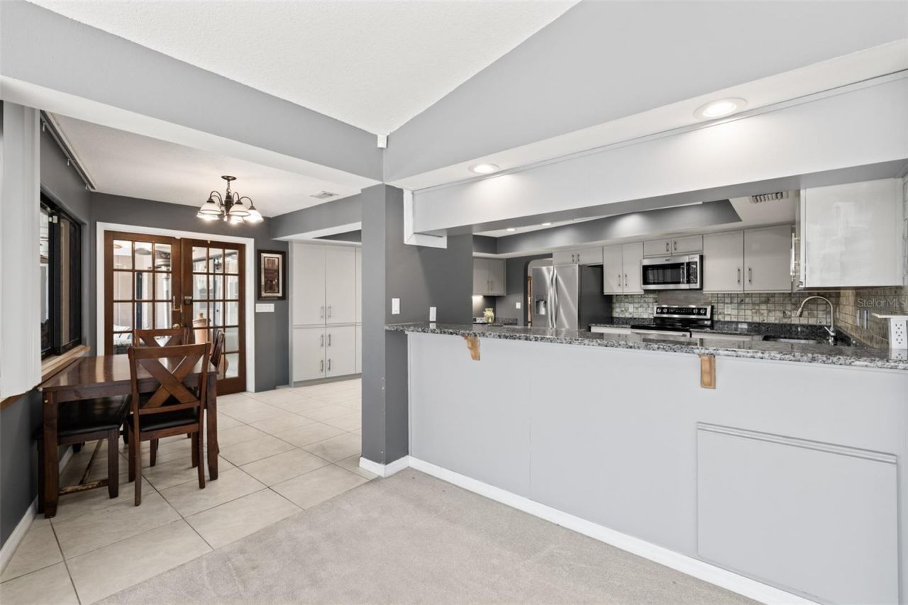 14947 Lake Forest Drive, Lutz, FL 33559 Photo