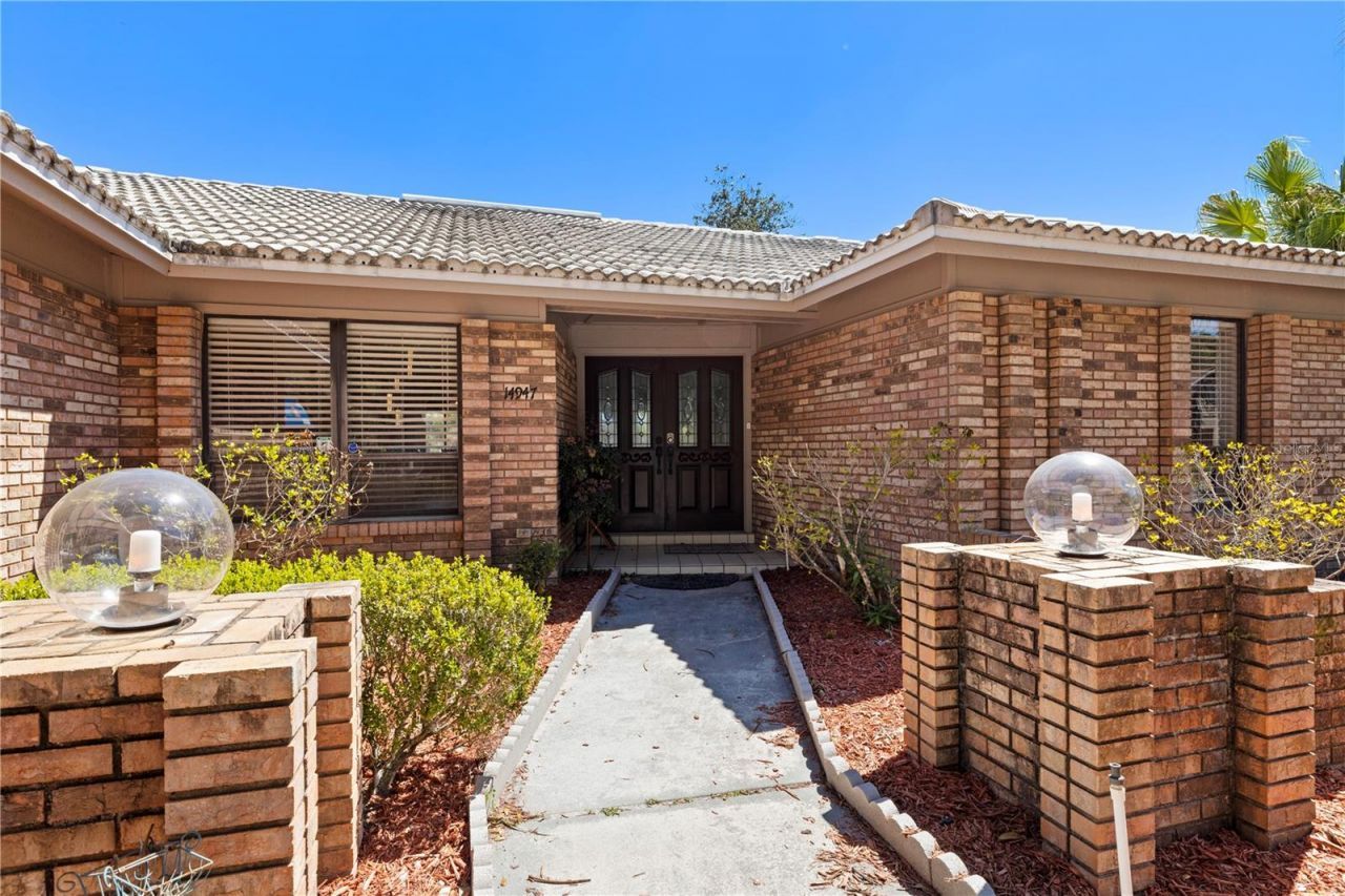 14947 Lake Forest Drive, Lutz, FL 33559 Photo